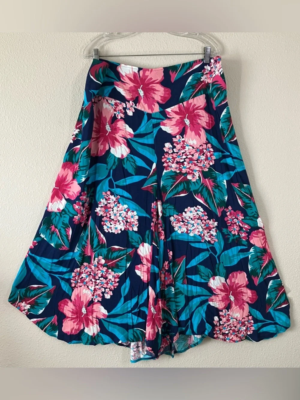 AVENUE Plus Size Tropical Wide Leg Cullotte Pants Navy Island Floral Resort Chic